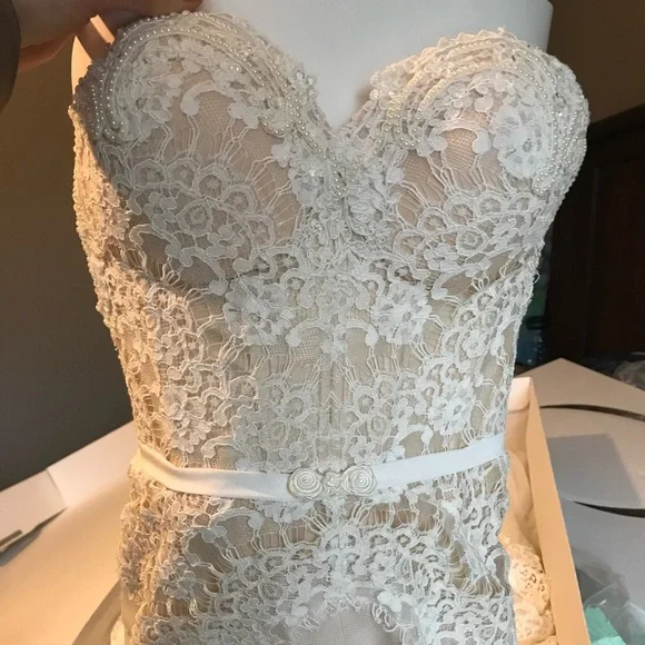 Inbald Dror VIP Wedding Gown - Picture 7 of 10